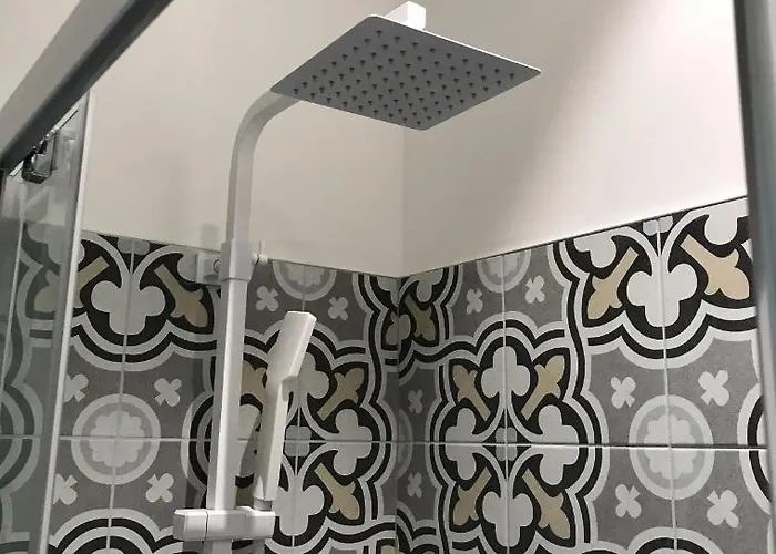 329 * Экс-ле-Бен